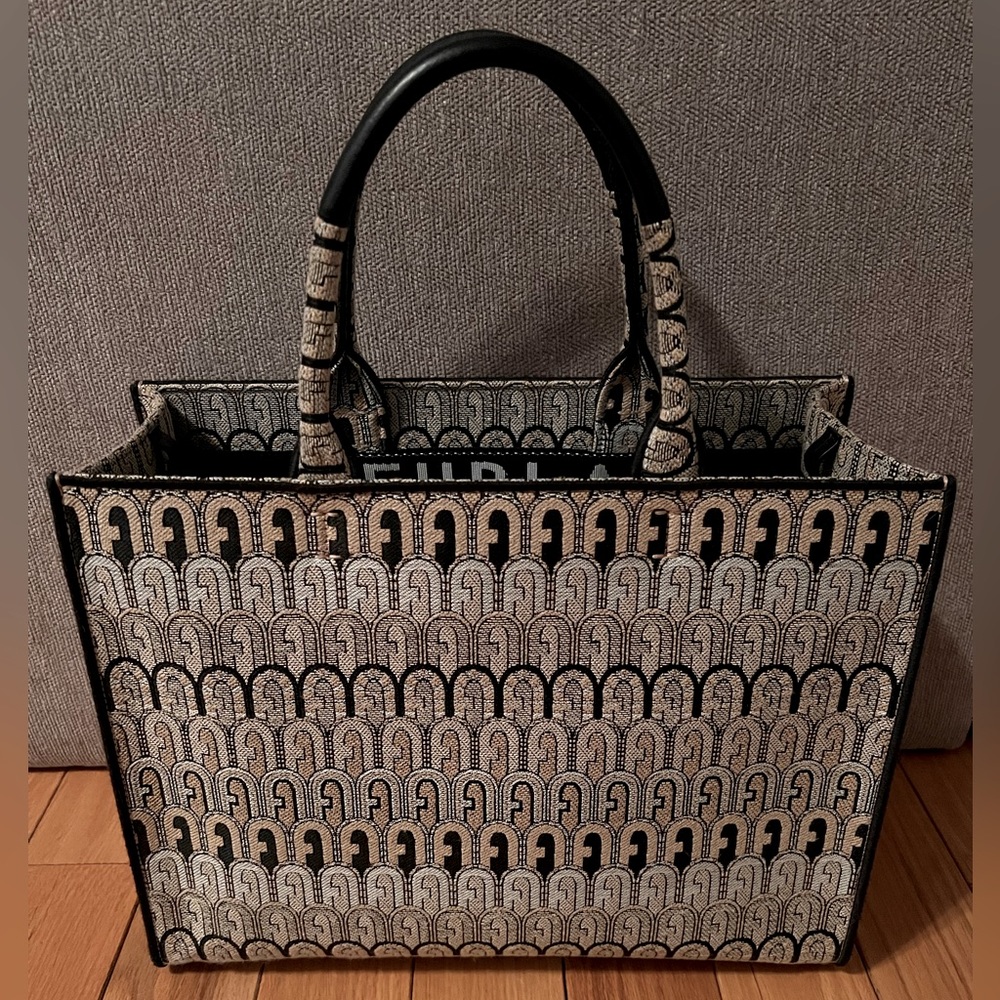 Furla Large Opportunity Tote - Toni Deserto